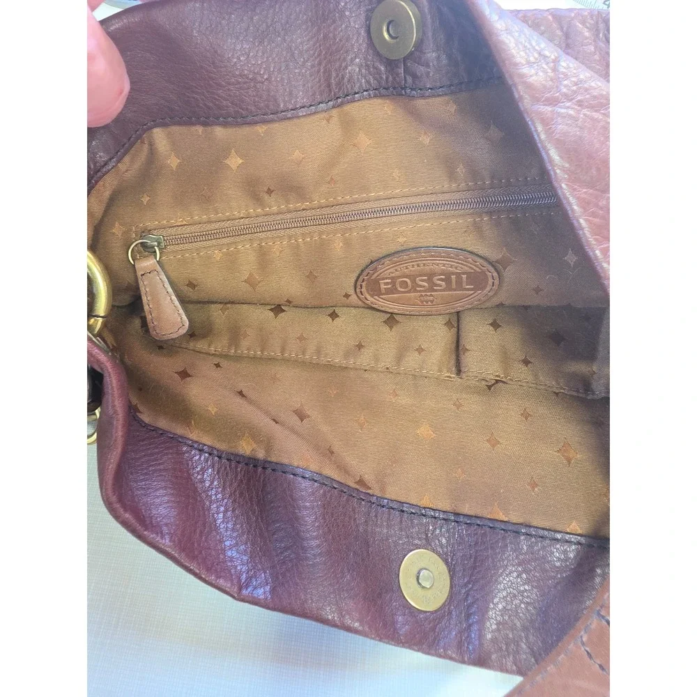 Fossil Hobo Bag Brown Pebbled Leather Shoulder Bag Brass Hardware Key Charm
